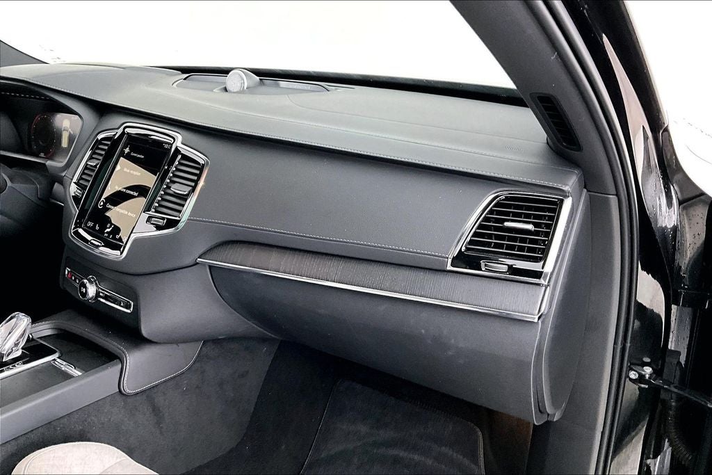 2021 Volvo XC90 Recharge Plug-In Hybrid T8 Inscription 7 Passenger