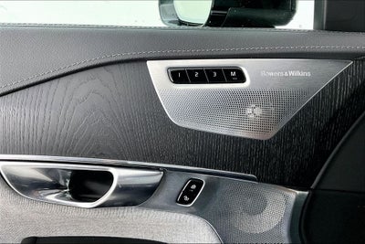 2021 Volvo XC90 Recharge Plug-In Hybrid T8 Inscription 7 Passenger