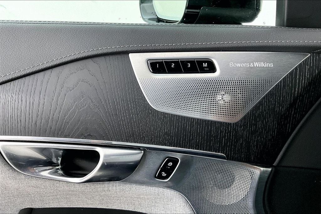 2021 Volvo XC90 Recharge Plug-In Hybrid T8 Inscription 7 Passenger