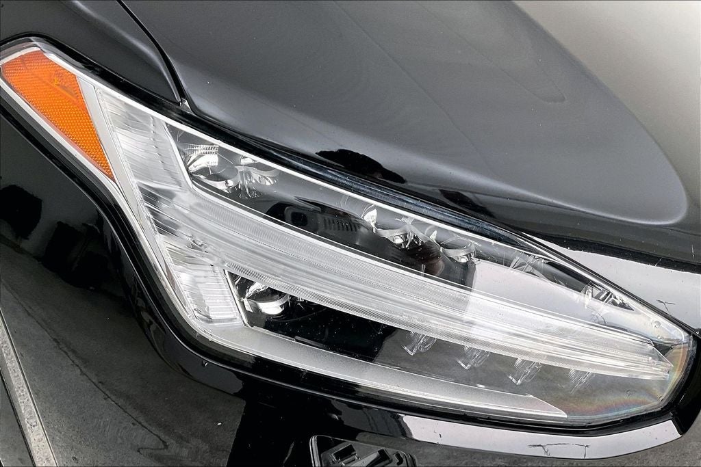 2021 Volvo XC90 Recharge Plug-In Hybrid T8 Inscription 7 Passenger