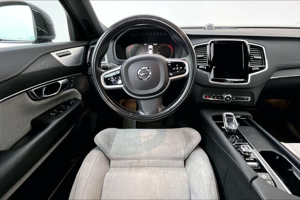 2021 Volvo XC90 Recharge Plug-In Hybrid T8 Inscription 7 Passenger