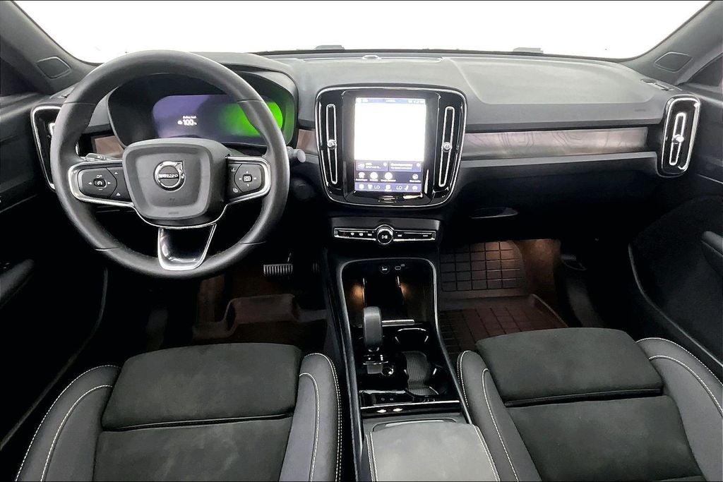 2023 Volvo C40 Recharge Pure Electric Twin Plus