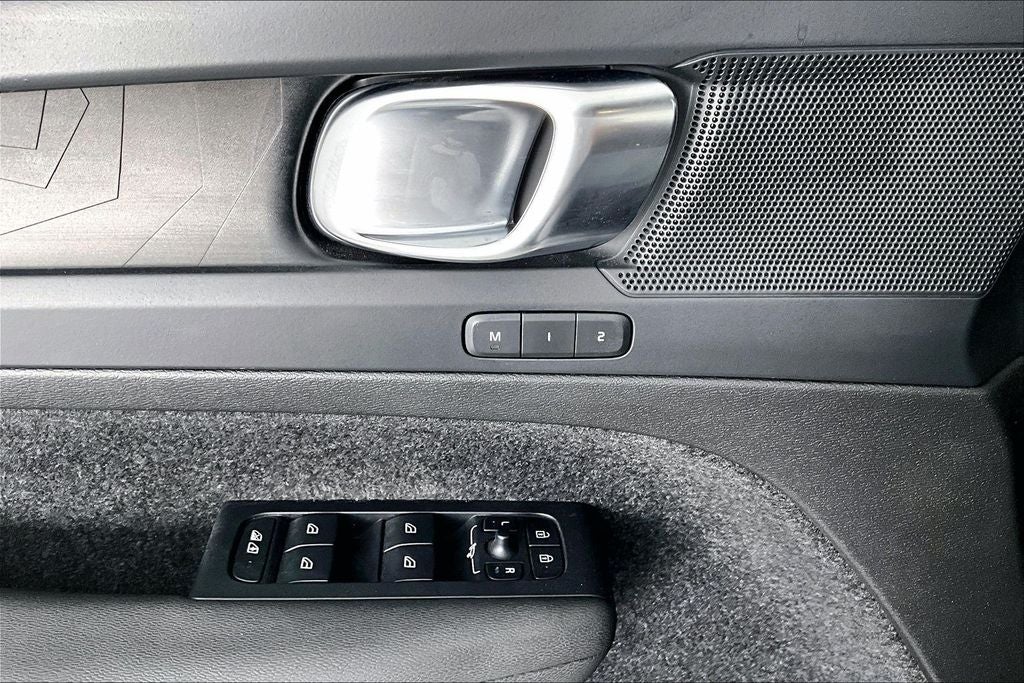 2023 Volvo C40 Recharge Pure Electric Twin Plus