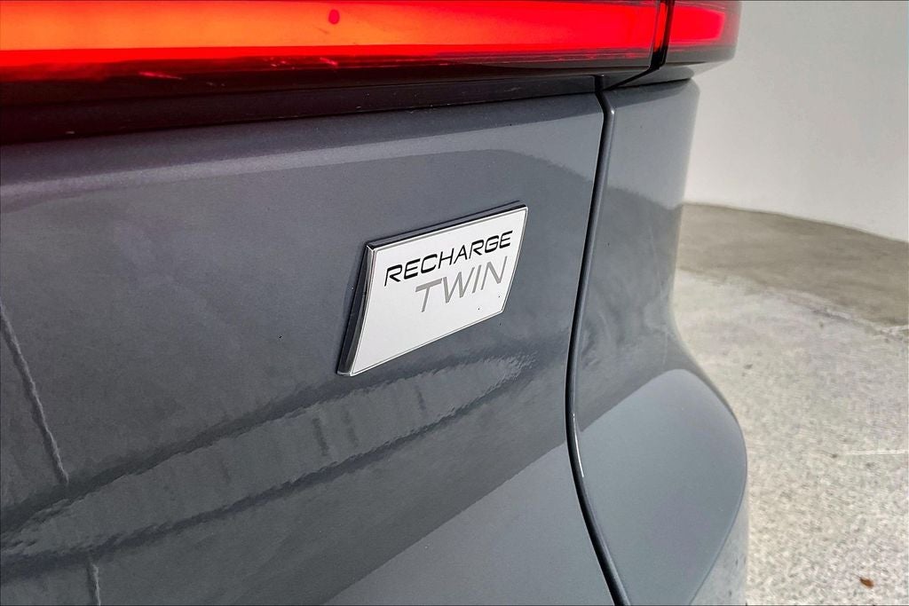 2023 Volvo C40 Recharge Pure Electric Twin Plus