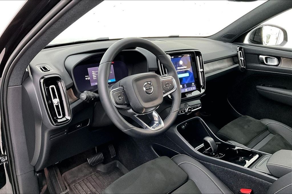2023 Volvo XC40 Recharge Pure Electric Twin Plus