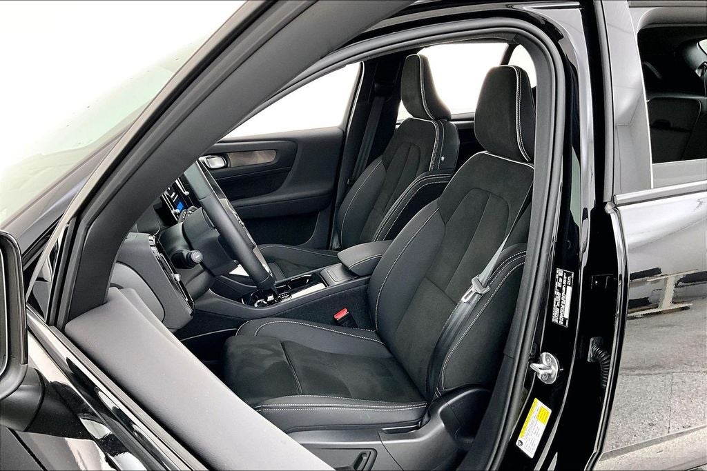 2023 Volvo XC40 Recharge Pure Electric Twin Plus
