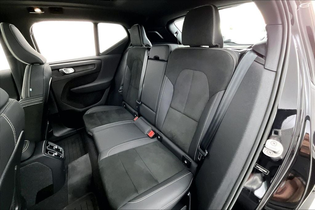 2023 Volvo XC40 Recharge Pure Electric Twin Plus