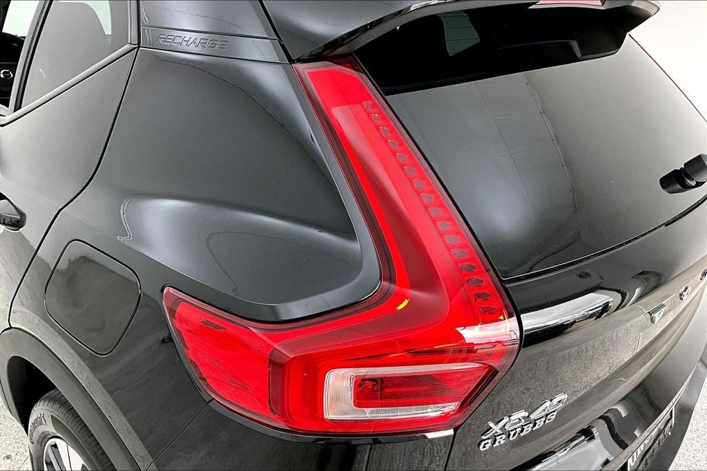 2023 Volvo XC40 Recharge Pure Electric Twin Plus