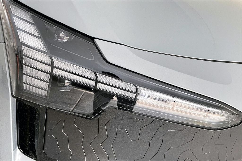 2026 Volvo EX30 Twin Motor Cross Country Ultra