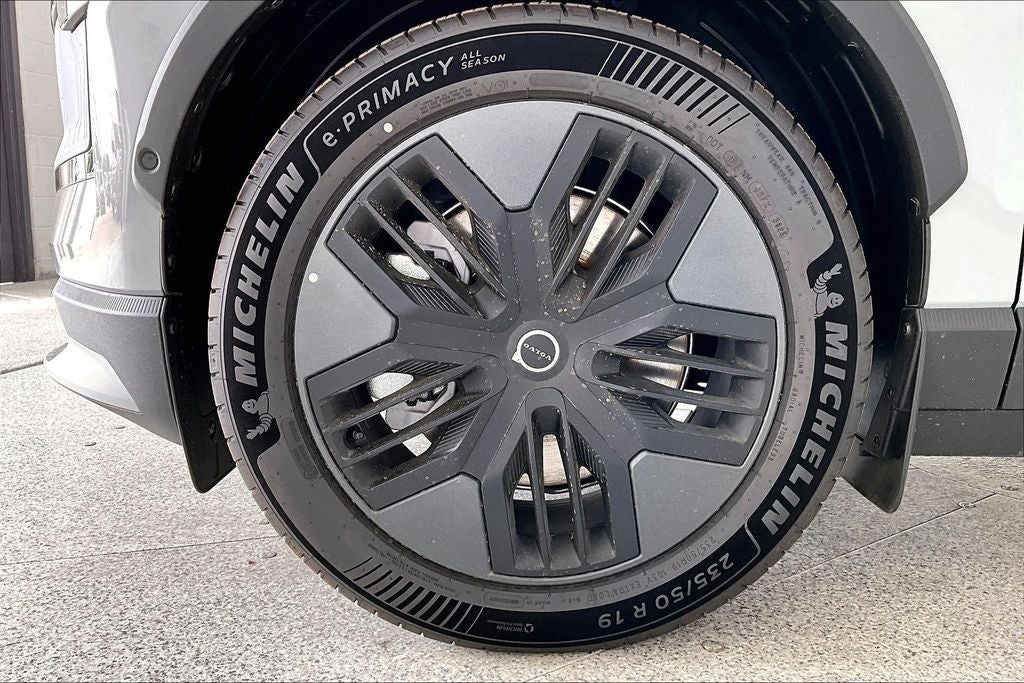 2026 Volvo EX30 Twin Motor Cross Country Ultra