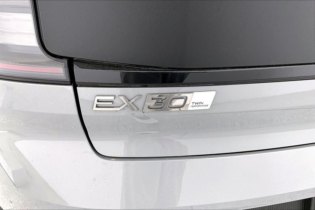 2026 Volvo EX30 Twin Motor Cross Country Ultra