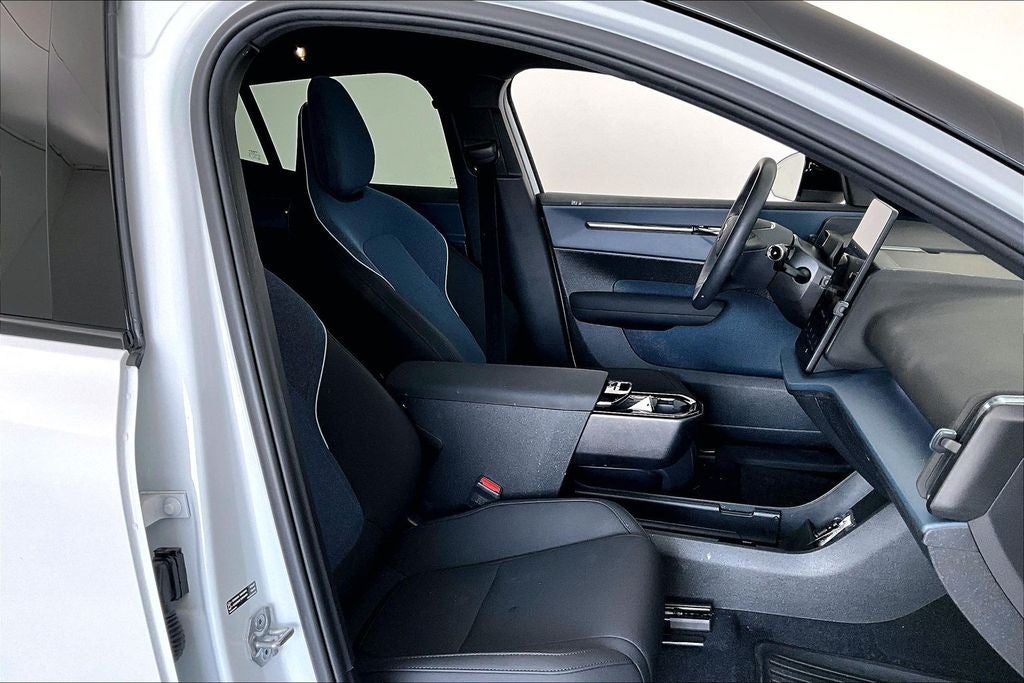 2025 Volvo EX30 Twin Motor Performance Plus