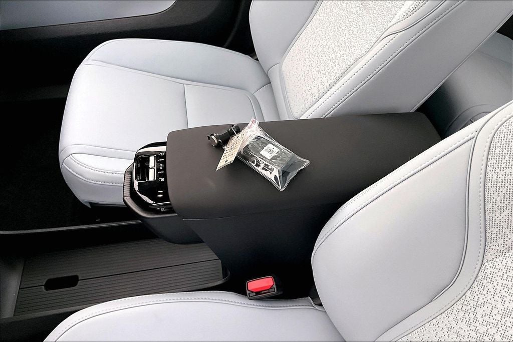 2026 Volvo EX30 Twin Motor Performance Ultra