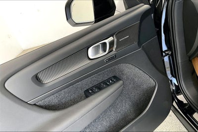 2026 Volvo EX40 Twin Motor Ultra