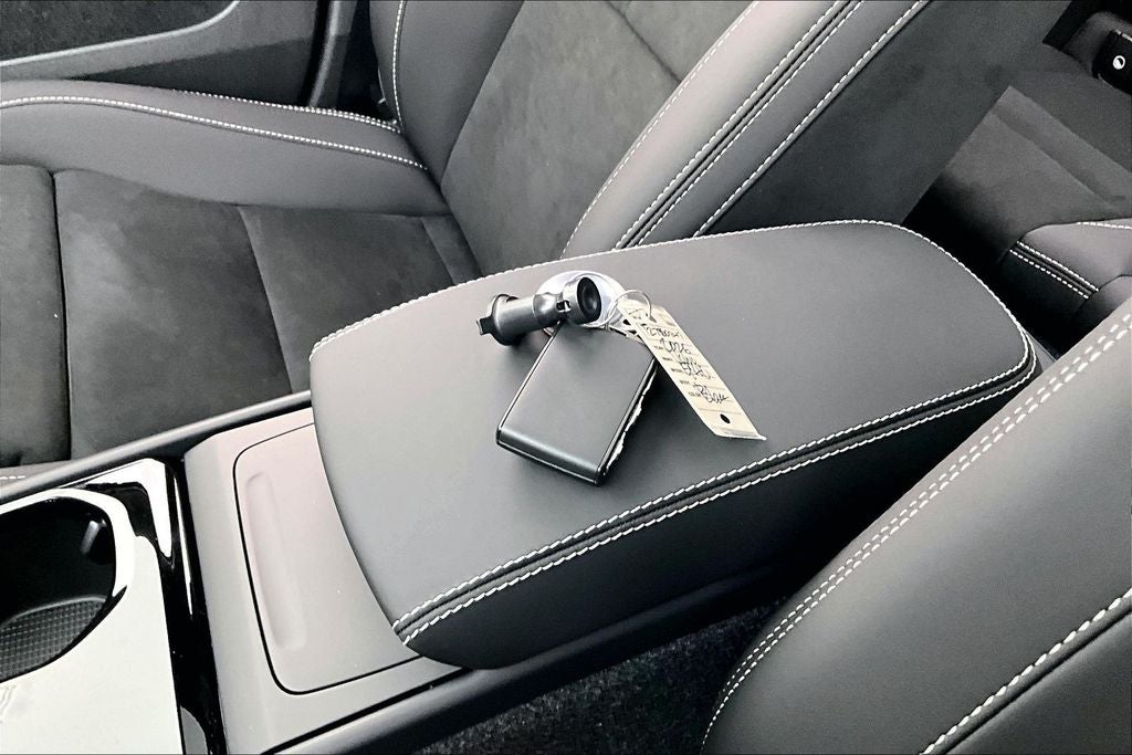 2026 Volvo EX40 Twin Motor Ultra