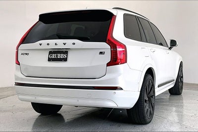 2024 Volvo XC90 Recharge Plug-In Hybrid T8 Plus Bright Theme 7 Passenger