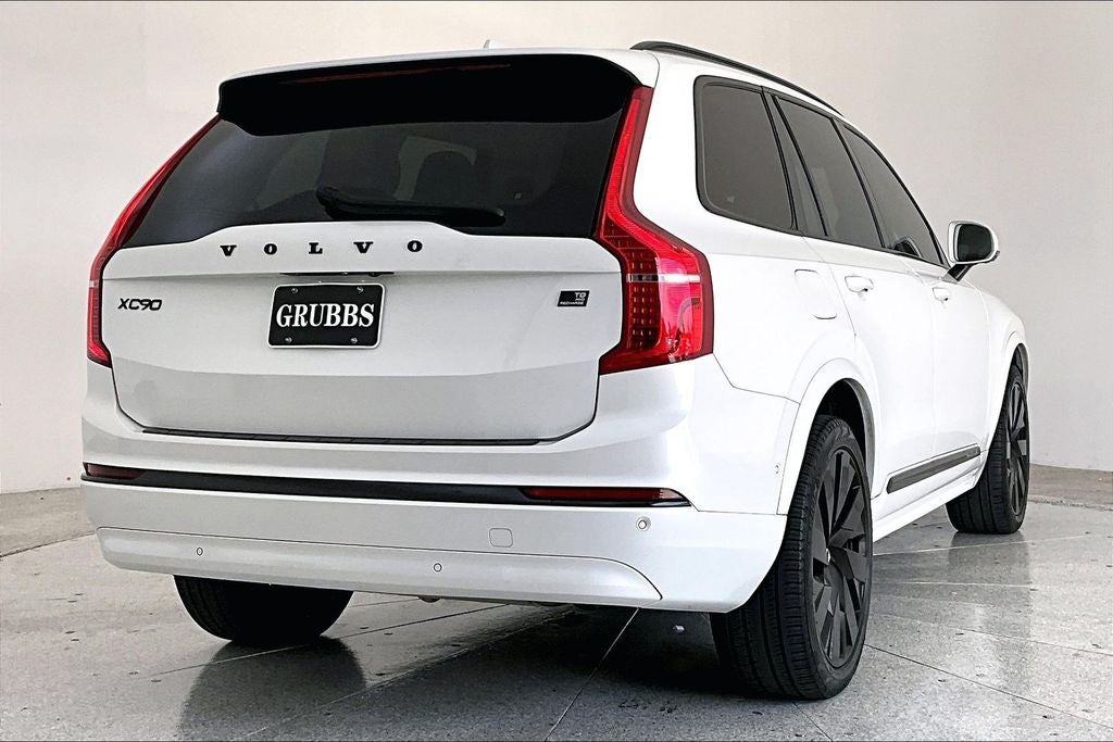 2024 Volvo XC90 Recharge Plug-In Hybrid T8 Plus Bright Theme 7 Passenger