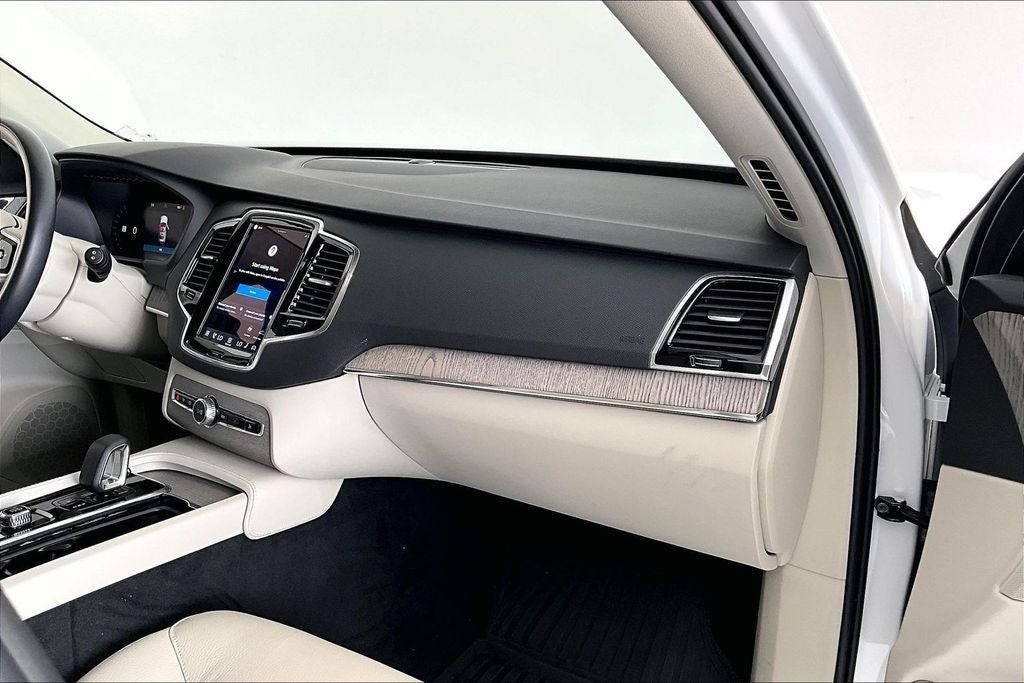 2024 Volvo XC90 Recharge Plug-In Hybrid T8 Plus Bright Theme 7 Passenger