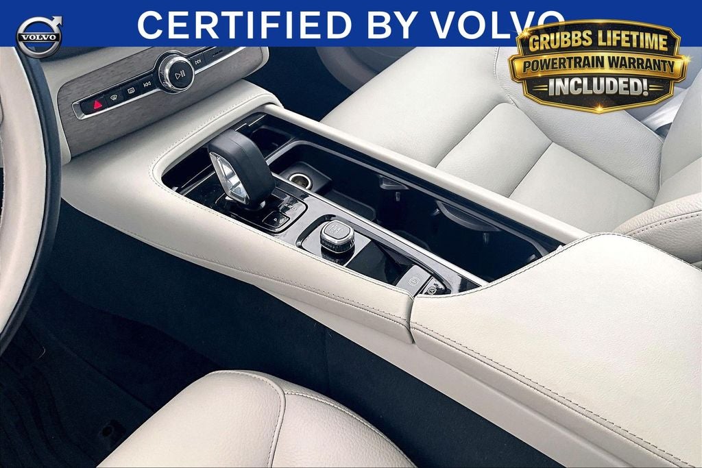 2023 Volvo XC90 Recharge Plug-In Hybrid T8 Plus Bright Theme 7 Passenger