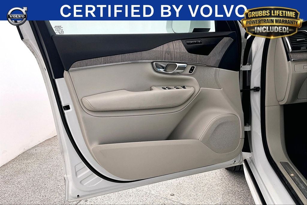 2023 Volvo XC90 Recharge Plug-In Hybrid T8 Plus Bright Theme 7 Passenger