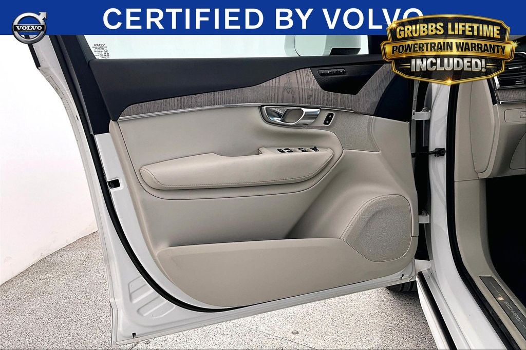 2023 Volvo XC90 Recharge Plug-In Hybrid T8 Plus Bright Theme 7 Passenger