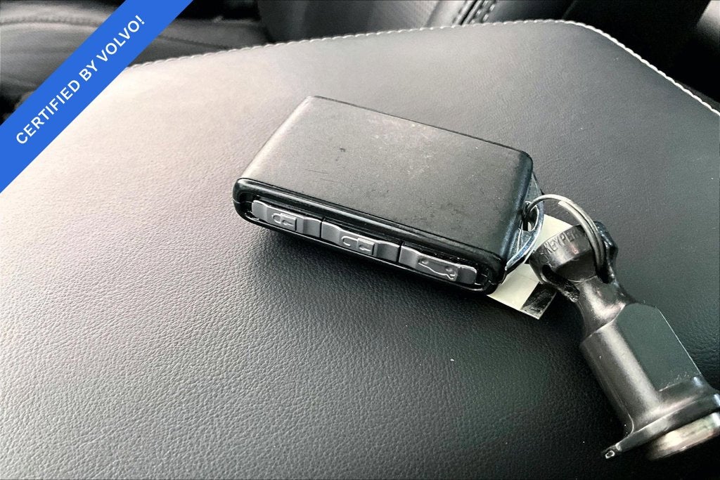 2024 Volvo XC60 Recharge Plug-In Hybrid Ultimate