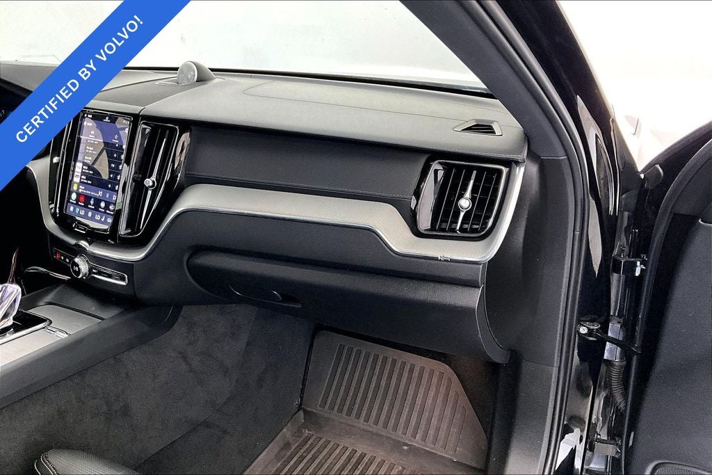 2024 Volvo XC60 Recharge Plug-In Hybrid Ultimate