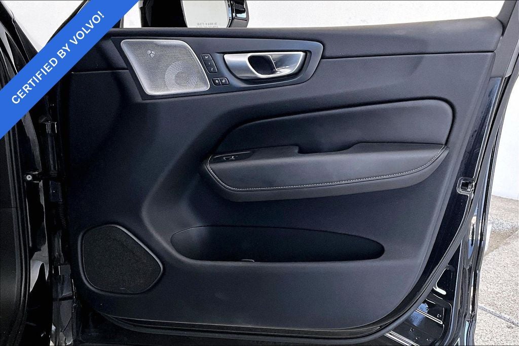 2024 Volvo XC60 Recharge Plug-In Hybrid Ultimate