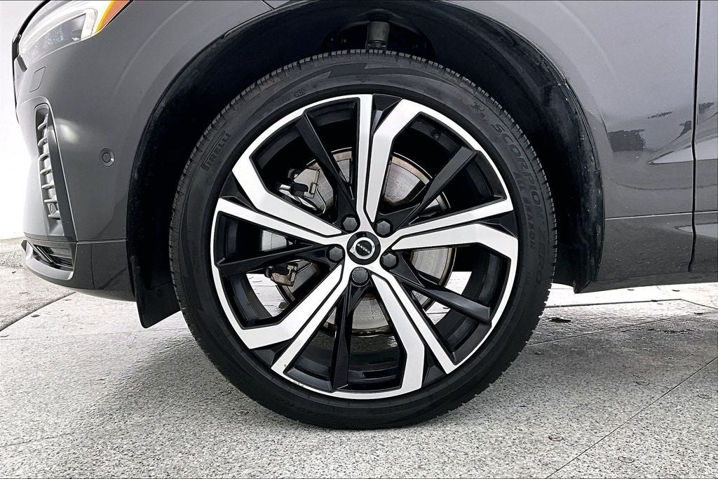 2023 Volvo XC60 Recharge Plug-In Hybrid Ultimate