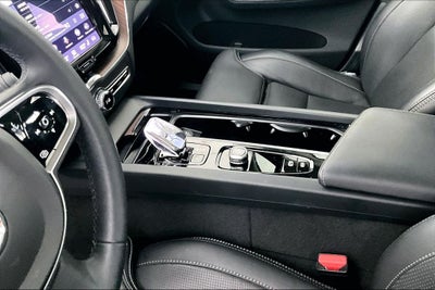 2023 Volvo XC60 Recharge Plug-In Hybrid Ultimate
