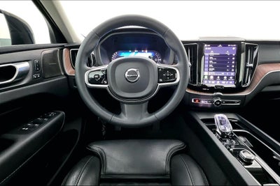 2023 Volvo XC60 Recharge Plug-In Hybrid Ultimate