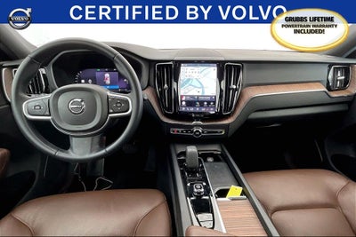 2022 Volvo XC60 Recharge Plug-In Hybrid T8 Inscription Expression