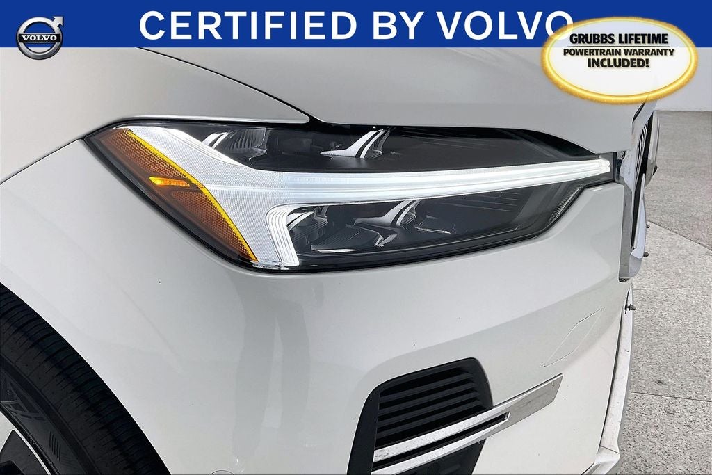 2022 Volvo XC60 Recharge Plug-In Hybrid T8 Inscription Expression