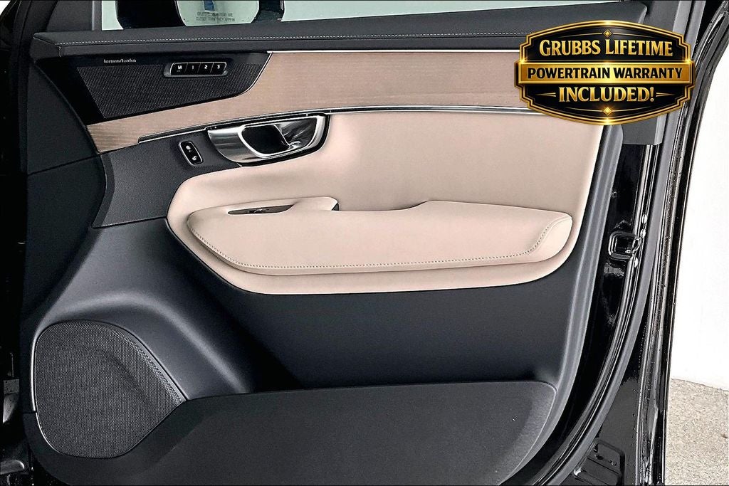 2026 Volvo XC90 Plug-In Hybrid T8 Plus 6 Passenger