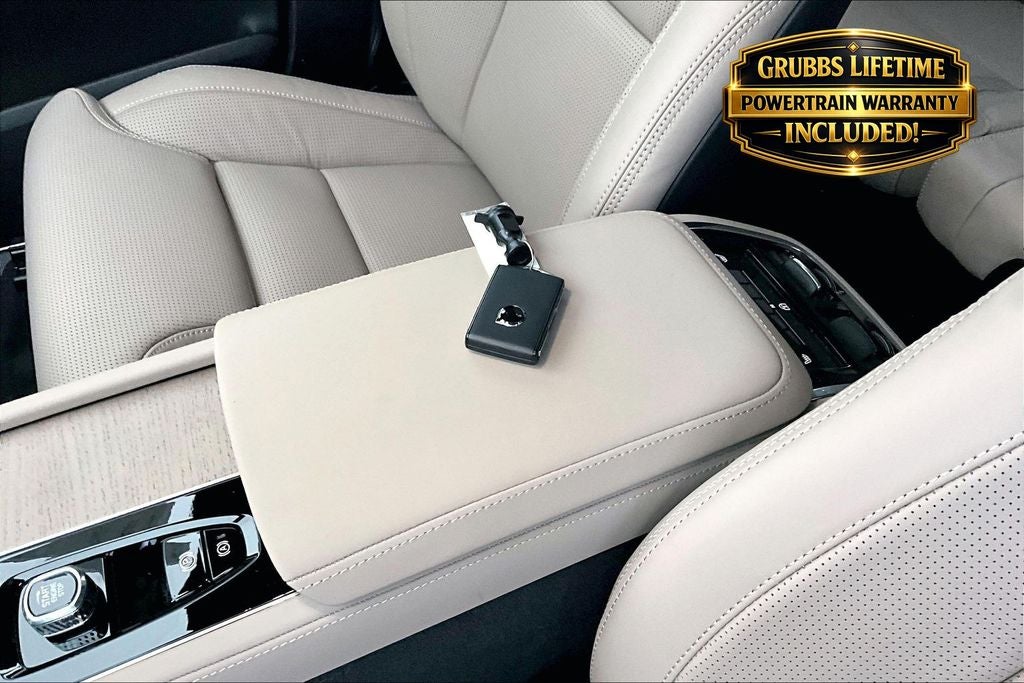 2026 Volvo XC90 Plug-In Hybrid T8 Plus 6 Passenger