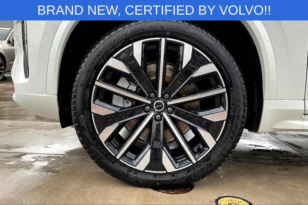 2025 Volvo XC90 Plug-In Hybrid T8 Core 7 Passenger 2025.5