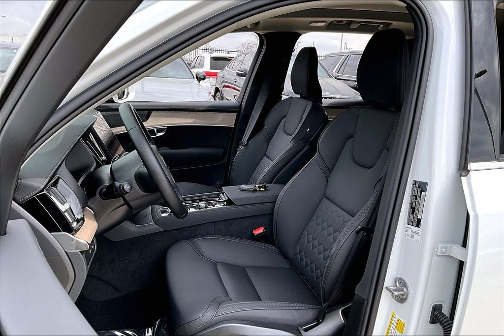 2025 Volvo XC90 Plug-In Hybrid T8 Plus 7 Passenger 2025.5