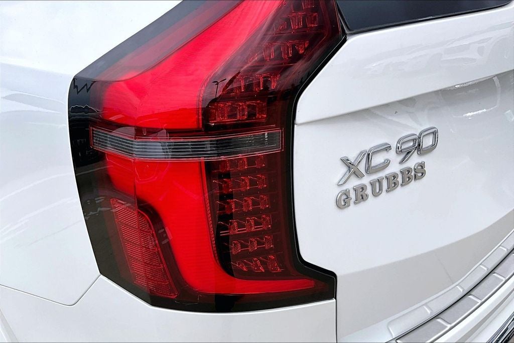 2025 Volvo XC90 Plug-In Hybrid T8 Plus 7 Passenger 2025.5