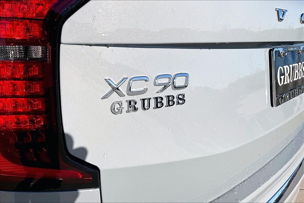 2026 Volvo XC90 Plug-In Hybrid T8 Plus 7 Passenger