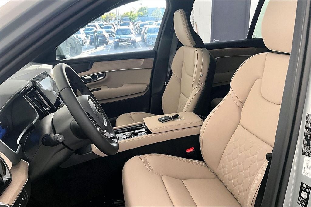 2026 Volvo XC90 Plug-In Hybrid T8 Plus 7 Passenger