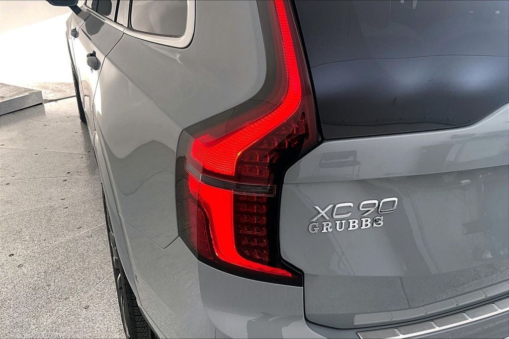 2026 Volvo XC90 Plug-In Hybrid T8 Plus 7 Passenger