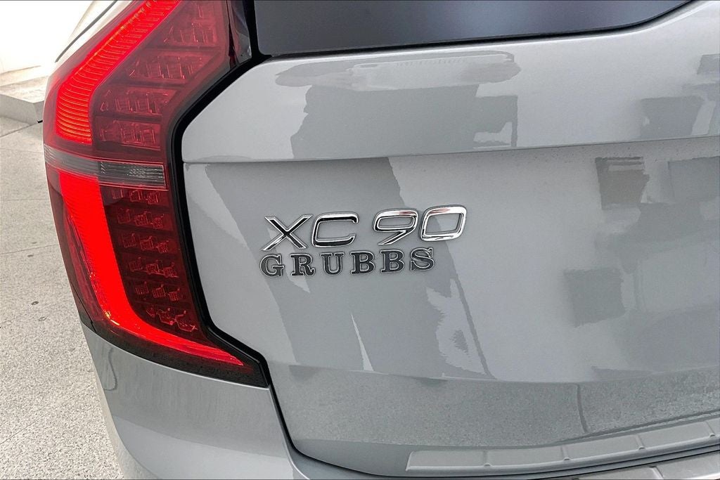 2026 Volvo XC90 Plug-In Hybrid T8 Plus 7 Passenger