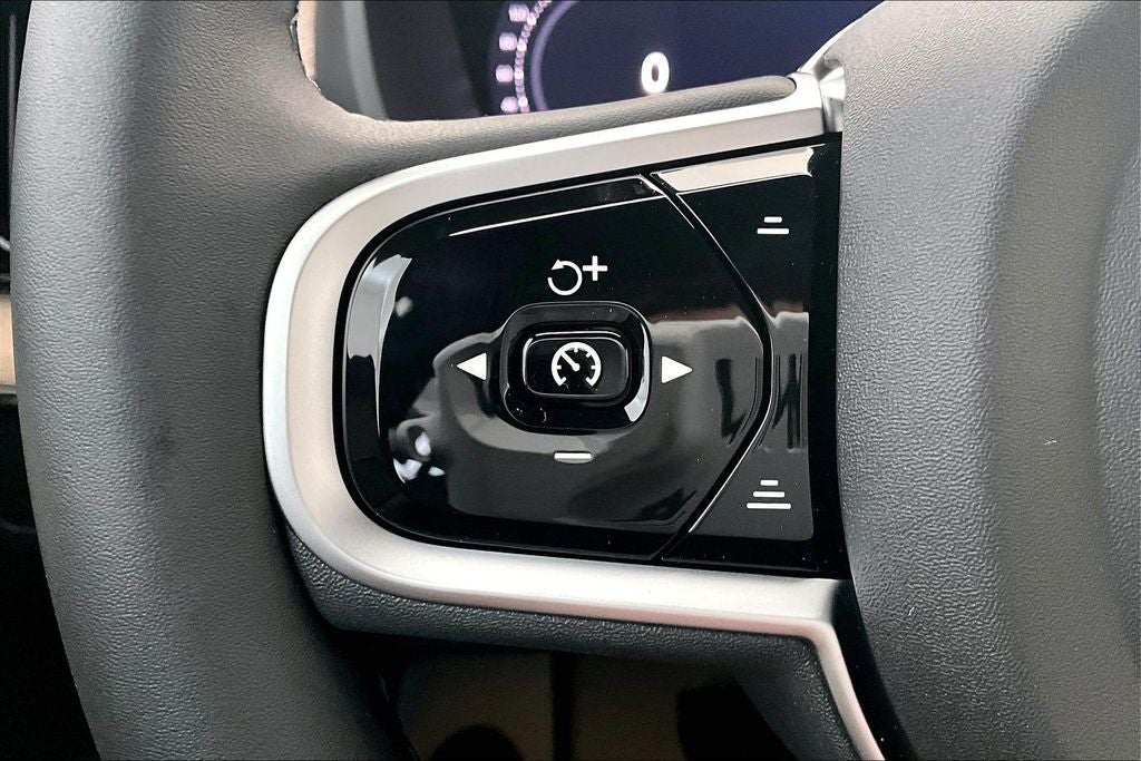 2026 Volvo XC90 Plug-In Hybrid T8 Plus 7 Passenger