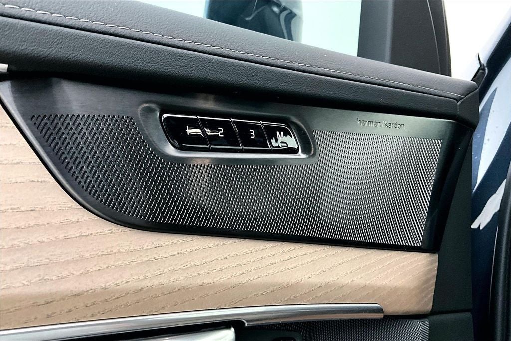 2026 Volvo XC90 Plug-In Hybrid T8 Plus 7 Passenger