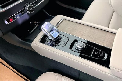 2026 Volvo XC90 Plug-In Hybrid T8 Plus 7 Passenger