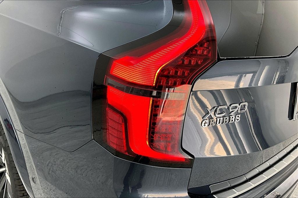 2026 Volvo XC90 Plug-In Hybrid T8 Plus 7 Passenger