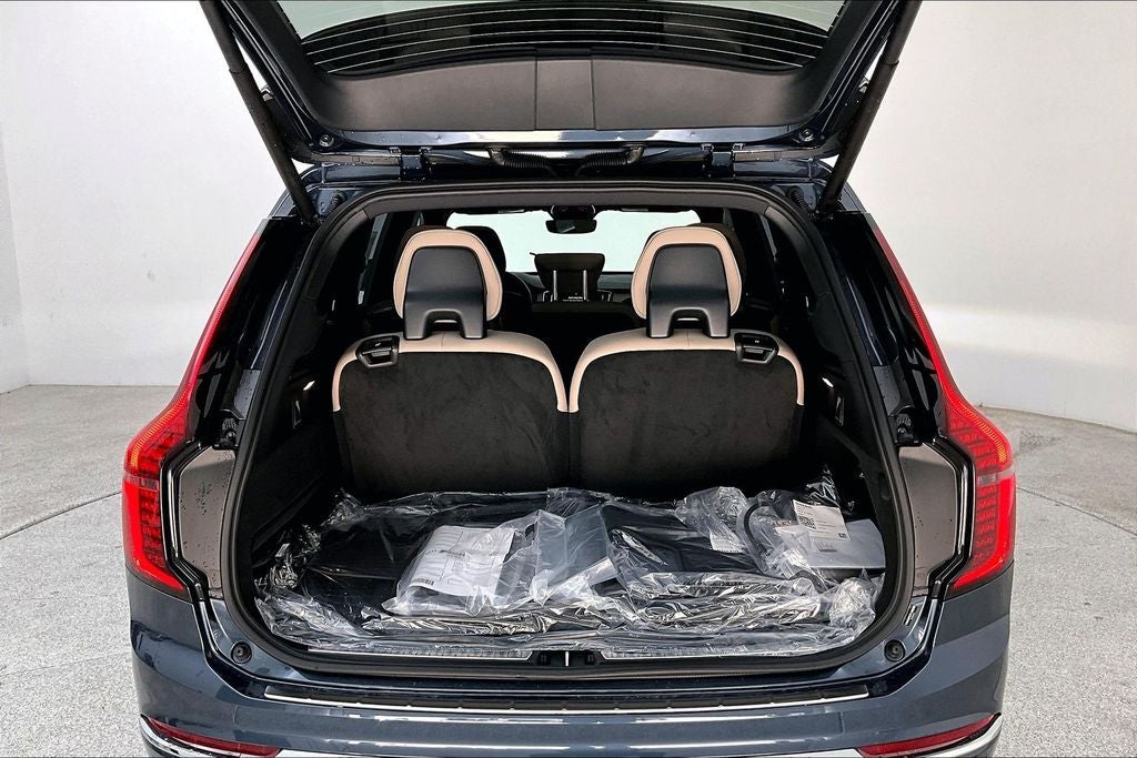 2026 Volvo XC90 Plug-In Hybrid T8 Plus 7 Passenger