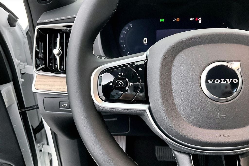 2026 Volvo XC90 Plug-In Hybrid T8 Plus 7 Passenger