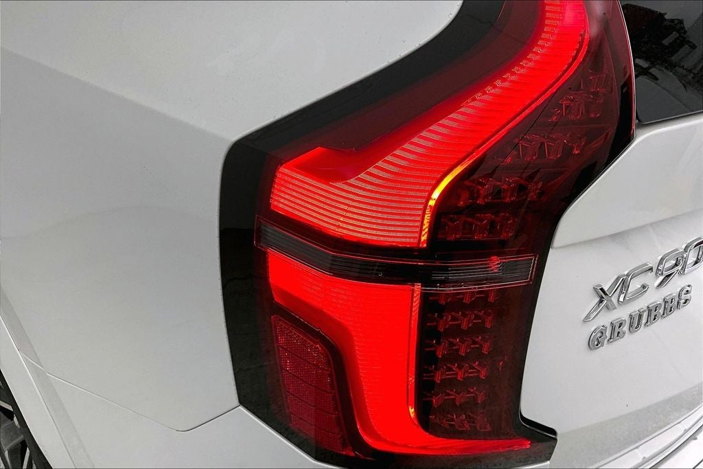 2026 Volvo XC90 Plug-In Hybrid T8 Plus 7 Passenger