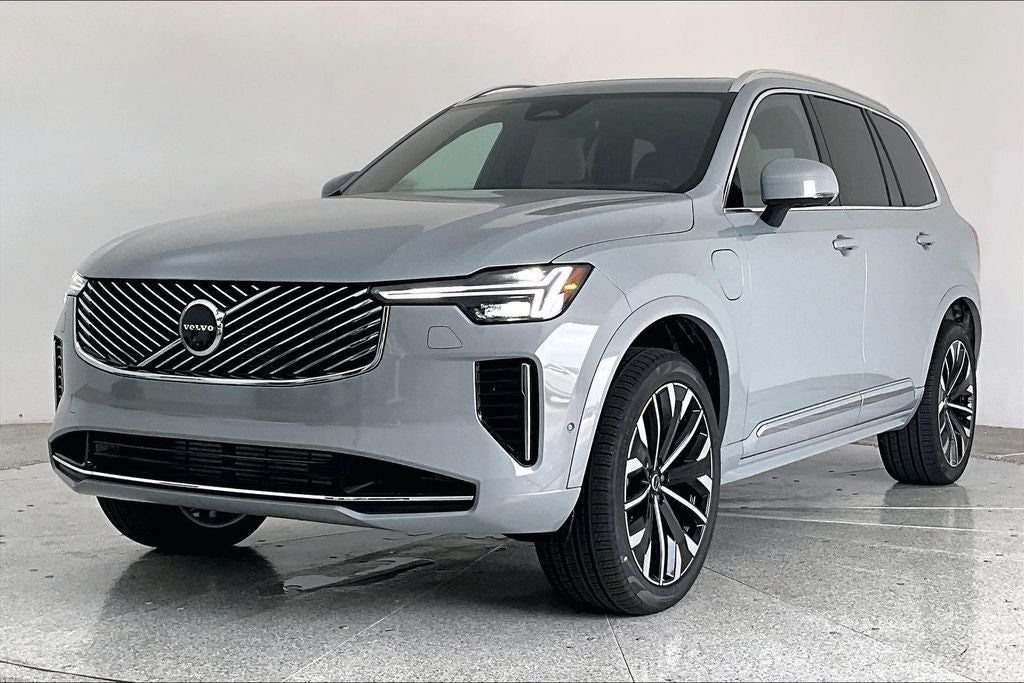 2026 Volvo XC90 Plug-In Hybrid T8 Plus 7 Passenger